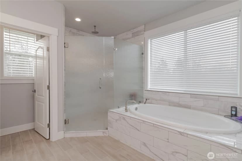 Property photo for 9409 9th Avenue Ct E, Tacoma photo 26