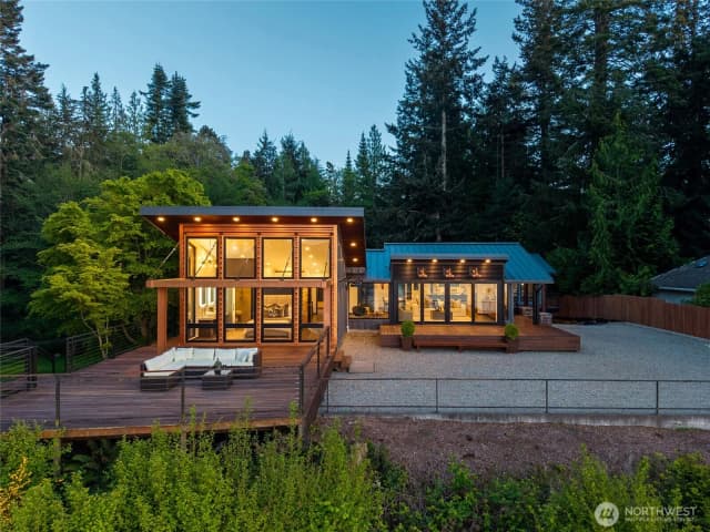 Property photo for 4101 Edith Point, Anacortes photo 5