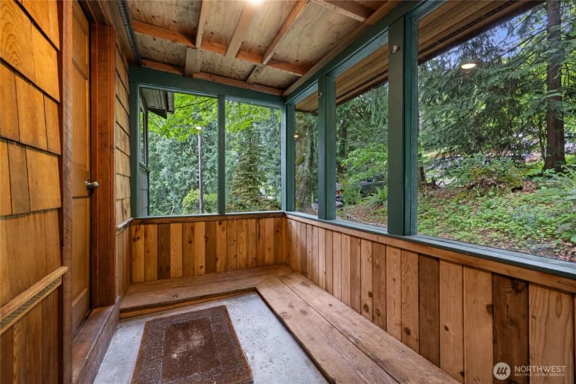 Property photo for 17426 Se 60th Street, Bellevue photo 3