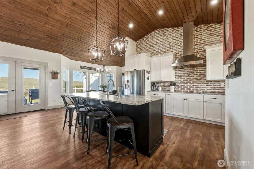 Property photo for 518 Stonecipher Road, Waitsburg photo 3