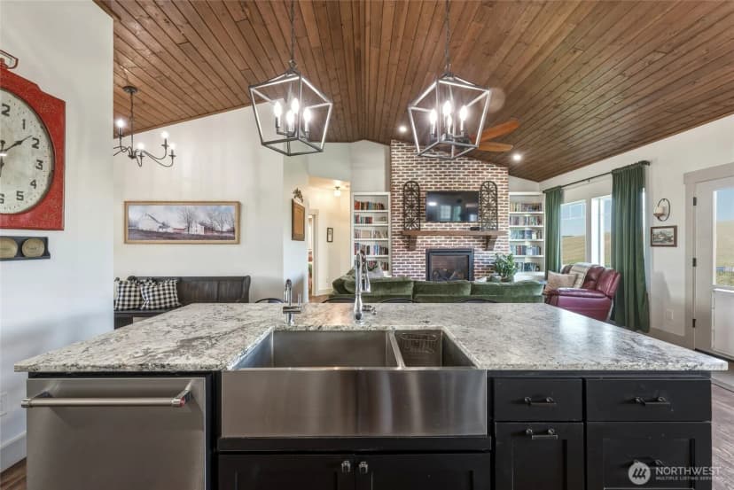 Property photo for 518 Stonecipher Road, Waitsburg photo 8