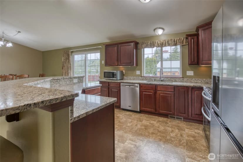 Property photo for 285 Meadow Loop, Montesano photo 8