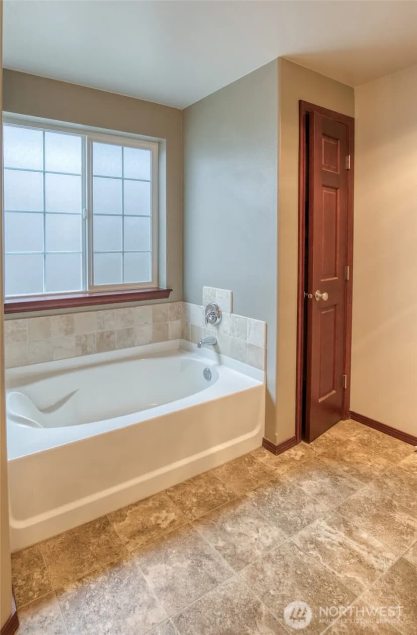 Property photo for 285 Meadow Loop, Montesano photo 14