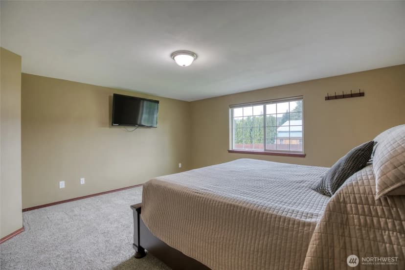 Property photo for 285 Meadow Loop, Montesano photo 12