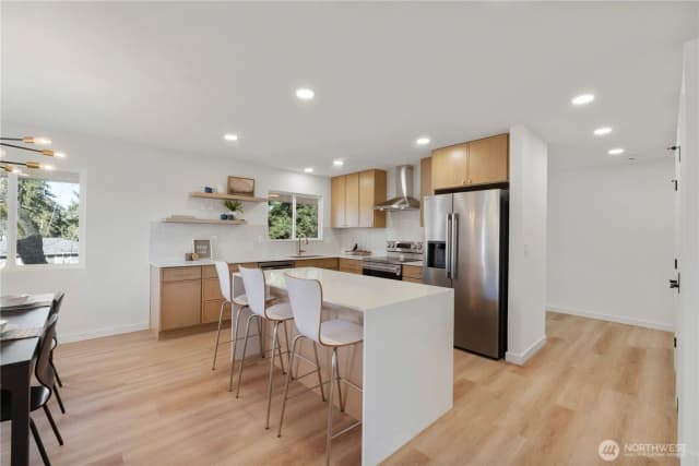 Property photo for 13022 15th Avenue Sw, Burien photo 4