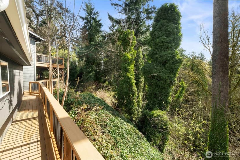 Property photo for 13022 15th Avenue Sw, Burien photo 34
