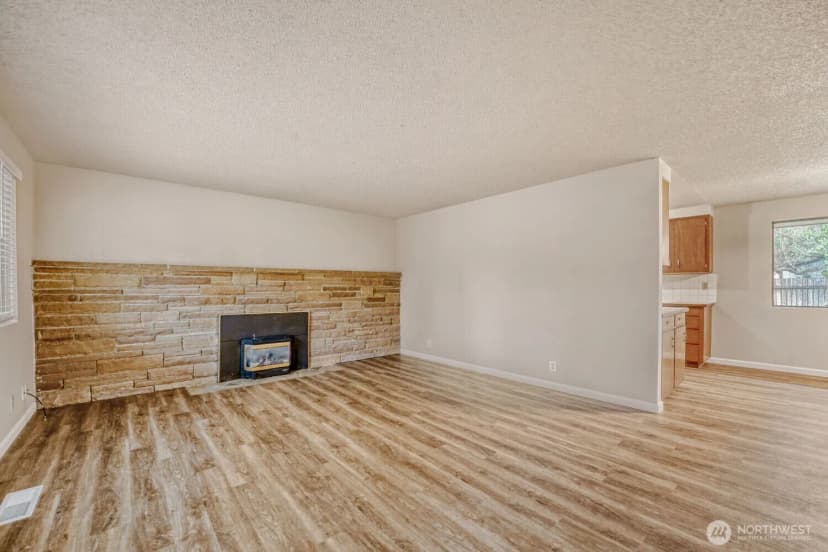 Property photo for 20828 116th Avenue Se, Kent photo 10