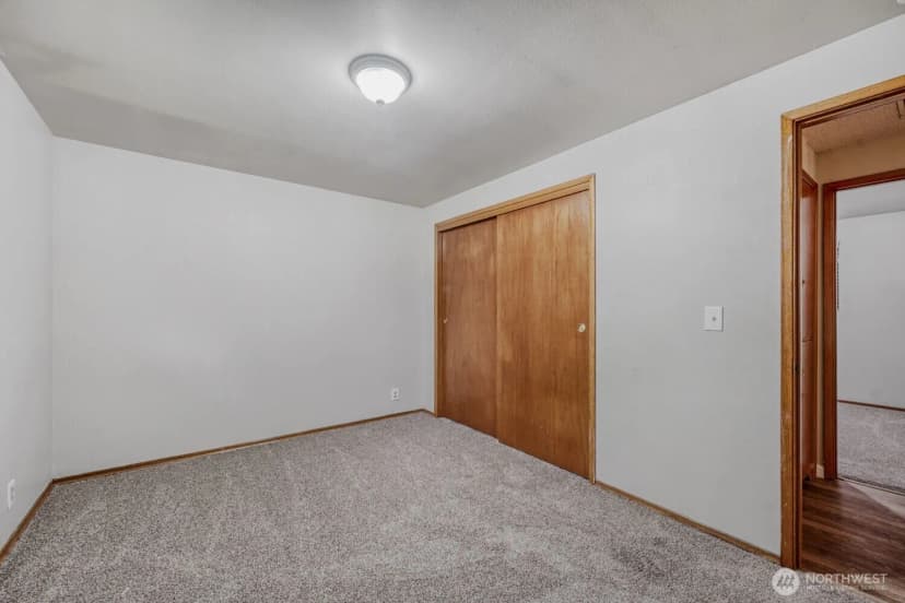 Property photo for 20828 116th Avenue Se, Kent photo 17