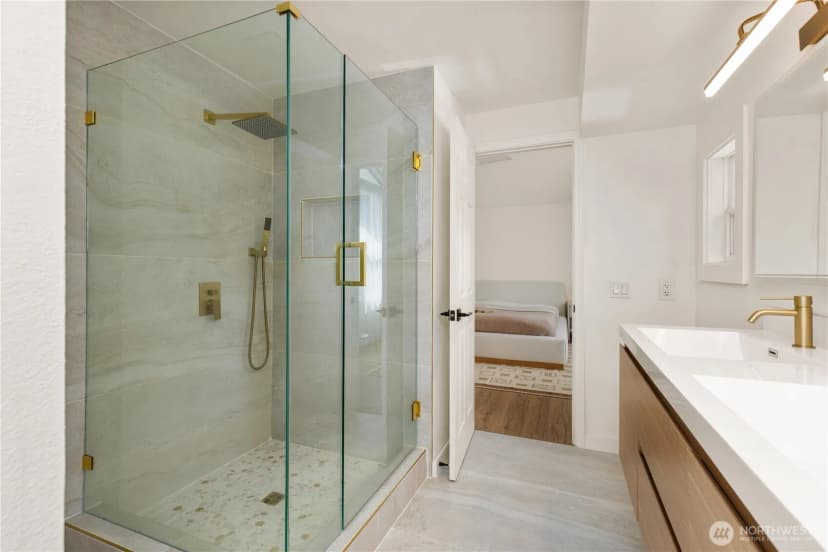 Property photo for 21810 Ne 16th Street, Sammamish photo 14