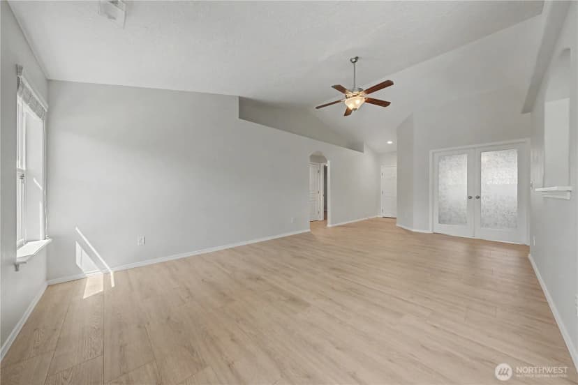 Property photo for 5929 Bluewood Street W, West Richland photo 15