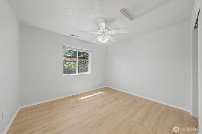 Property photo for 5929 Bluewood Street W, West Richland photo 19