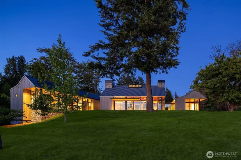 Property photo for 15137 Henderson Road, Bainbridge Island photo 2