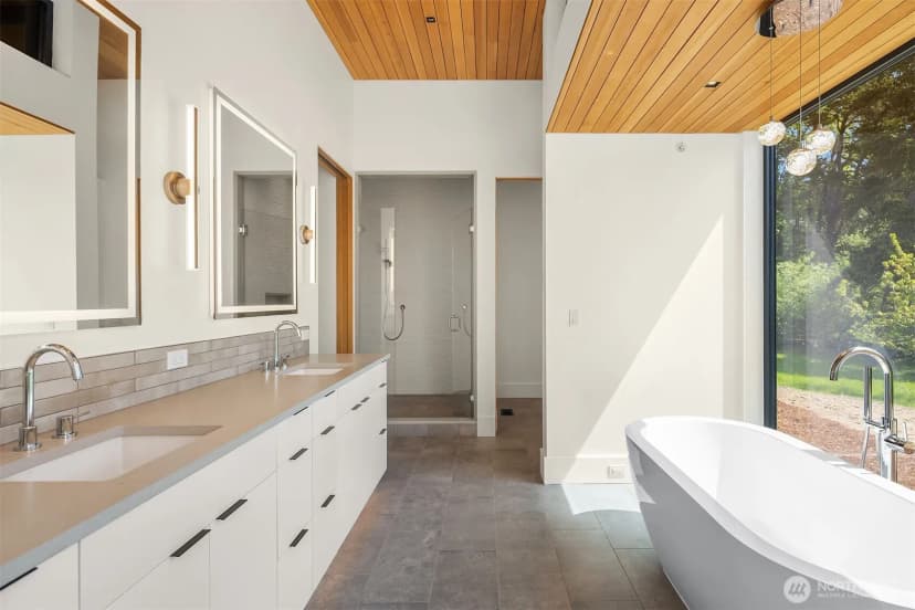Property photo for 15137 Henderson Road, Bainbridge Island photo 19