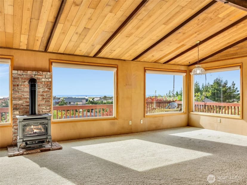Property photo for 1008 300th Place, Ocean Park photo 11