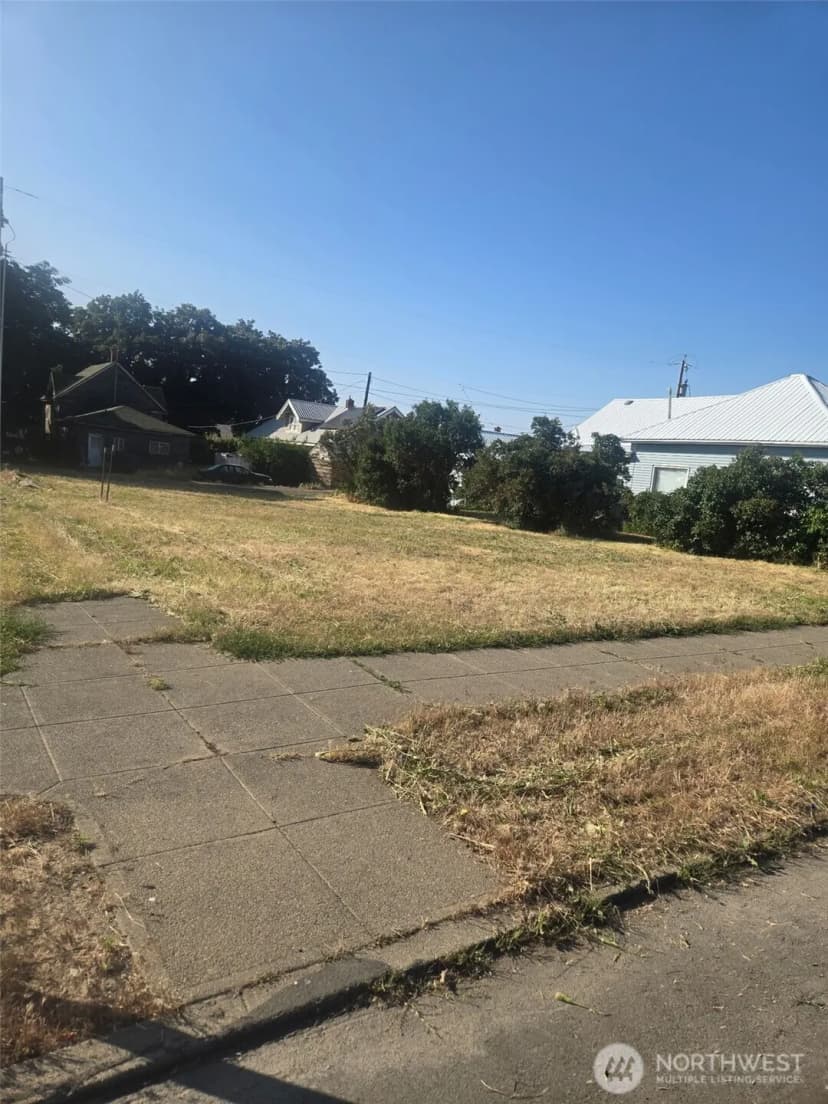 Property photo for 201 E 8th Avenue E, Ritzville