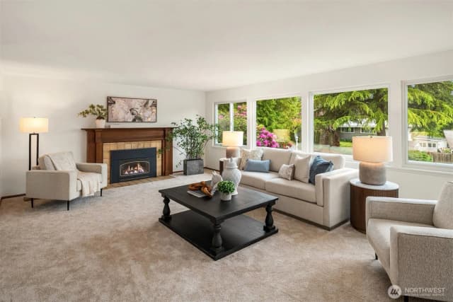 Property photo for 12535 Se 15th Street, Bellevue photo 5