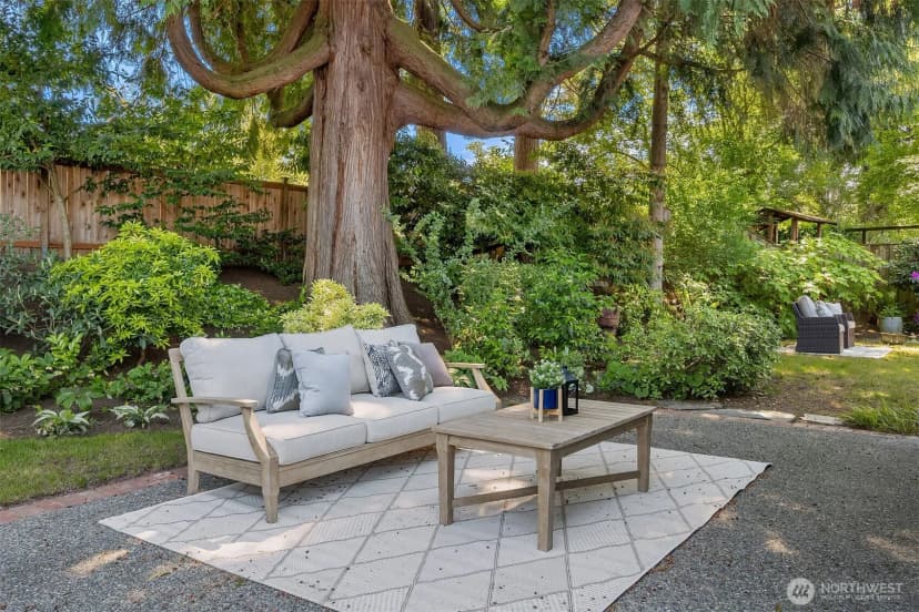 Property photo for 12535 Se 15th Street, Bellevue photo 32