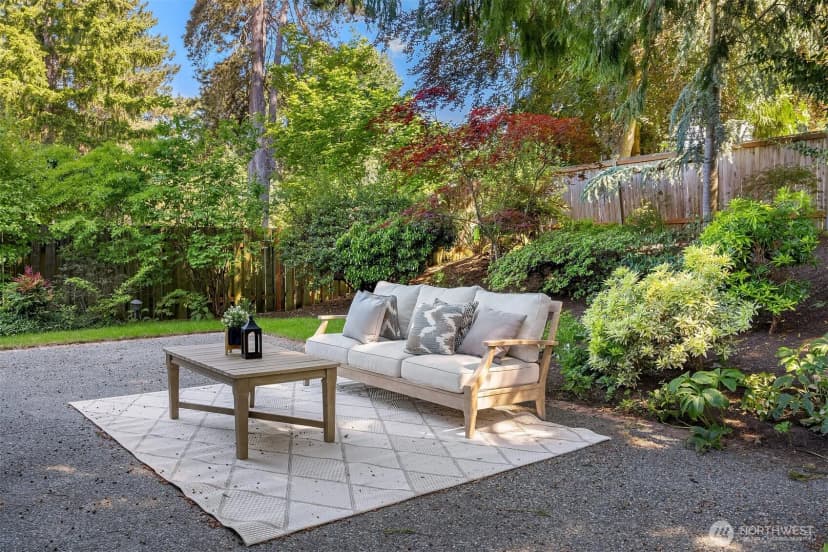 Property photo for 12535 Se 15th Street, Bellevue photo 31