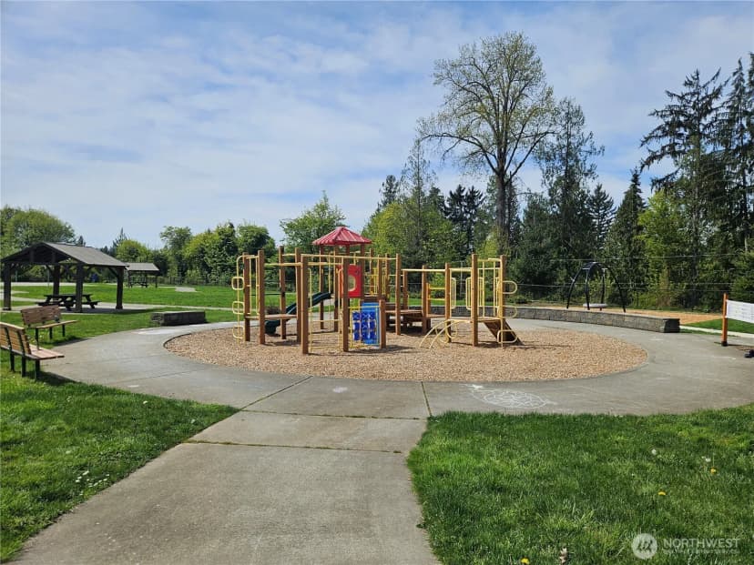 Property photo for 10507 35th Street Ne, Lake Stevens photo 37
