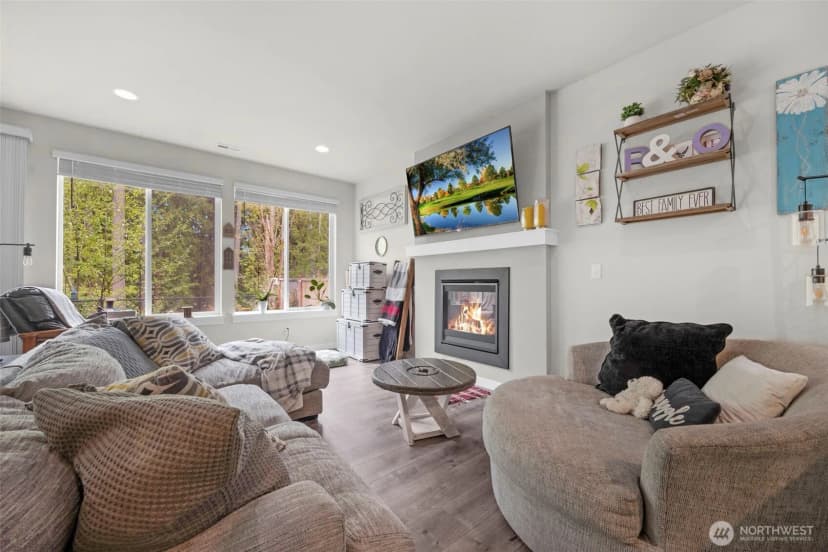 Property photo for 10507 35th Street Ne, Lake Stevens photo 11