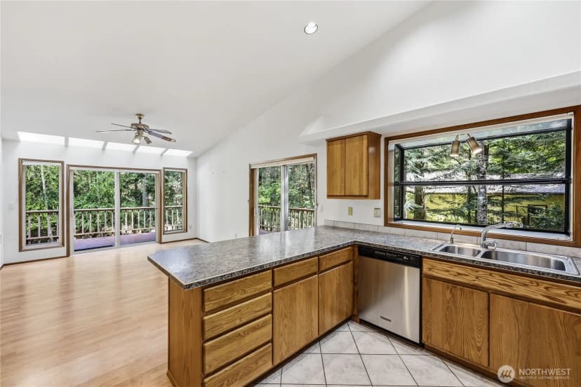 Property photo for 1660 Kala Point Drive, Port Townsend photo 11