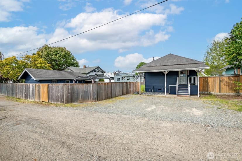 Property photo for 1329 Porter Street, Enumclaw photo 22
