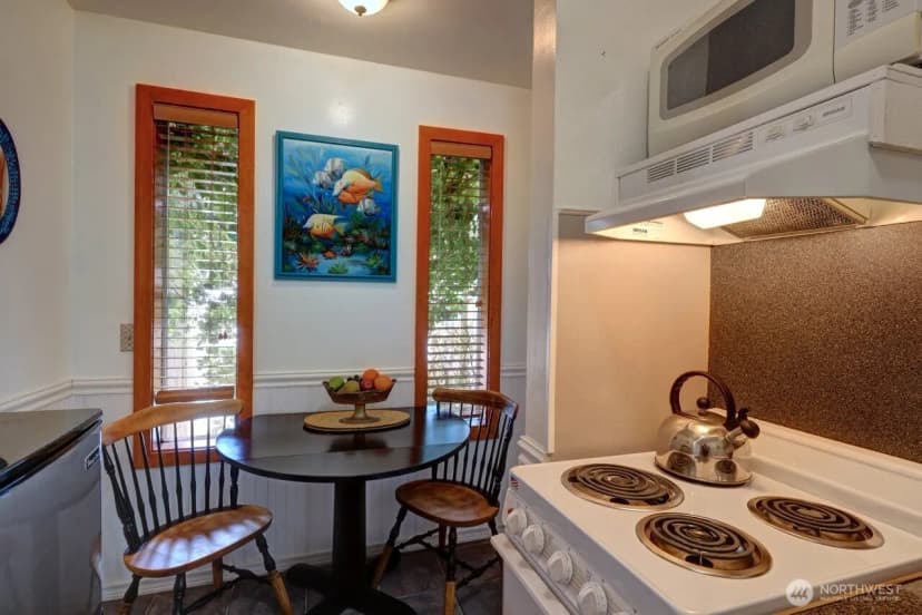 Property photo for 210 26th Street Nw #203-4, Long Beach photo 26