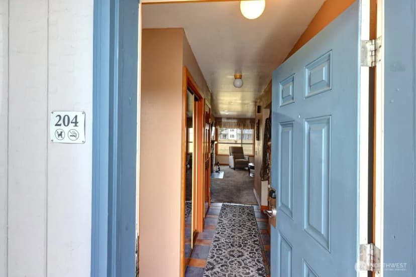 Property photo for 210 26th Street Nw #203-4, Long Beach photo 2