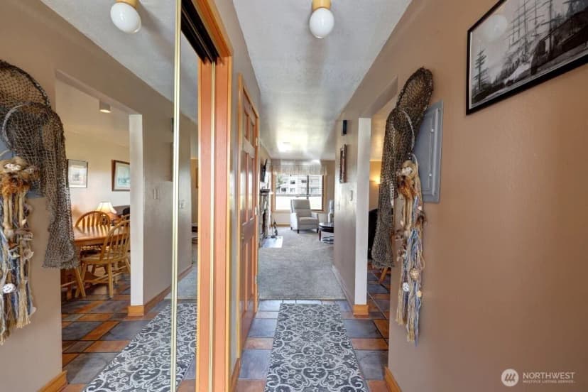 Property photo for 210 26th Street Nw #203-4, Long Beach photo 3