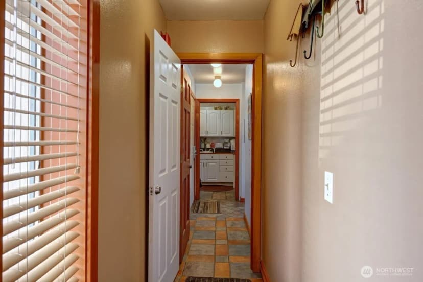 Property photo for 210 26th Street Nw #203-4, Long Beach photo 23
