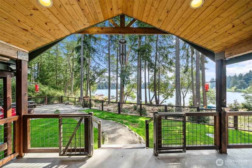 Property photo for 11013 Bayview Circle, Anderson Island photo 9