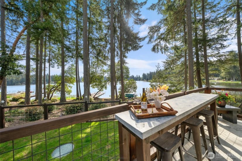 Property photo for 11013 Bayview Circle, Anderson Island photo 8