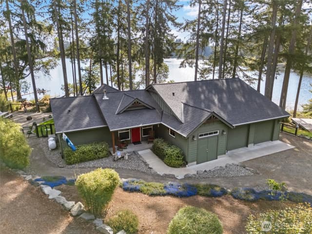 Property photo for 11013 Bayview Circle, Anderson Island photo 3