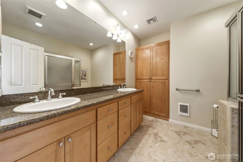 Property photo for 970 Se Creekside Drive, College Place photo 17