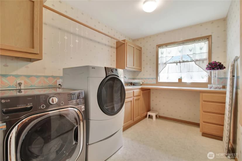 Property photo for 7718 78th Place Ne, Marysville photo 15