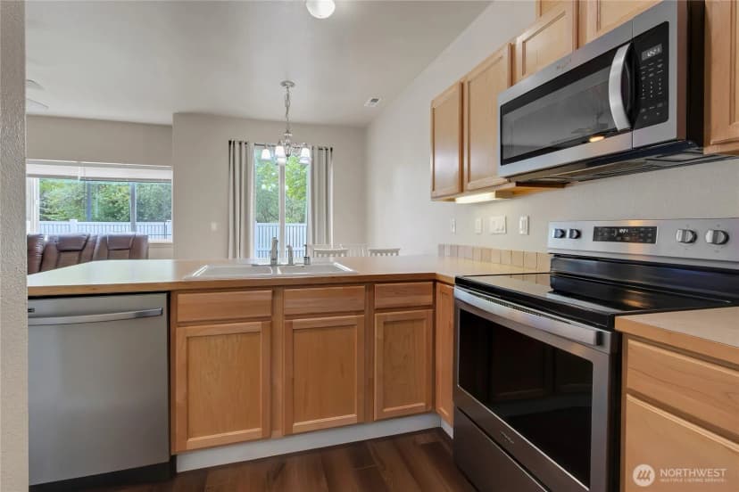 Property photo for 6516 127th Street Ct E, Puyallup photo 8