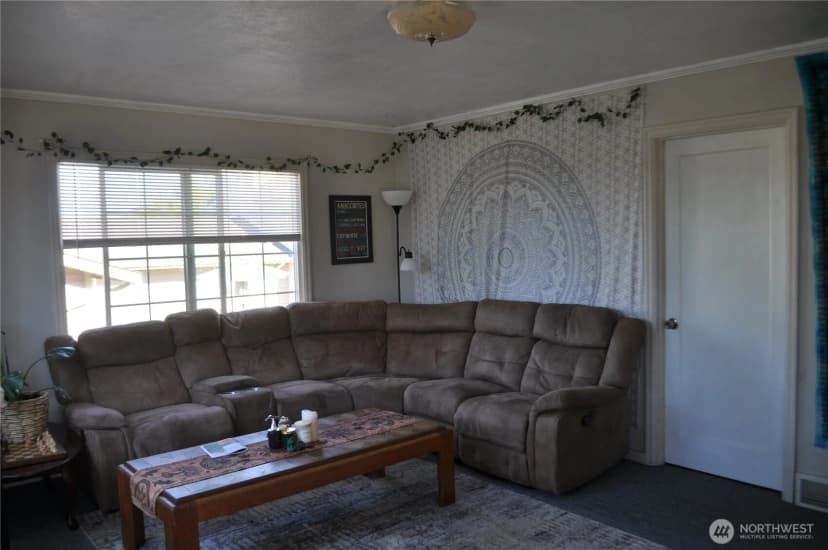 Property photo for 817 34th Street, Anacortes photo 8