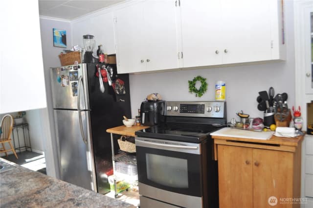 Property photo for 817 34th Street, Anacortes photo 4