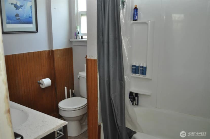 Property photo for 817 34th Street, Anacortes photo 9