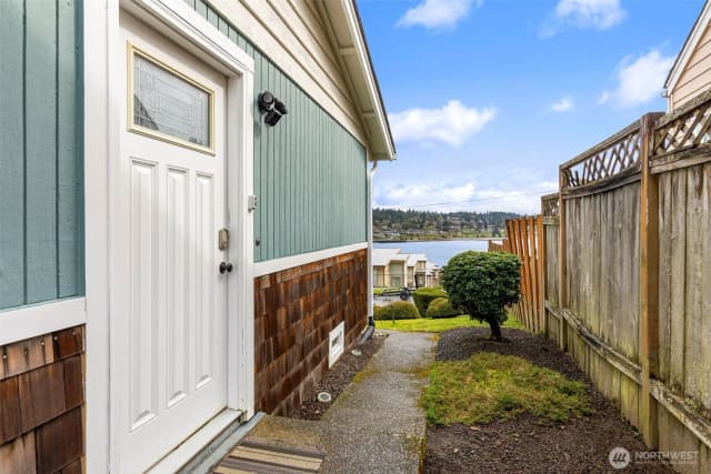 Property photo for 2505 -2507 N Wycoff Avenue, Bremerton photo 3
