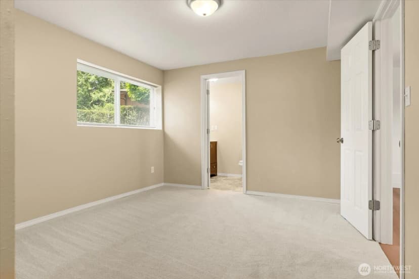 Property photo for 9236 Ne 136 Place, Kirkland photo 30