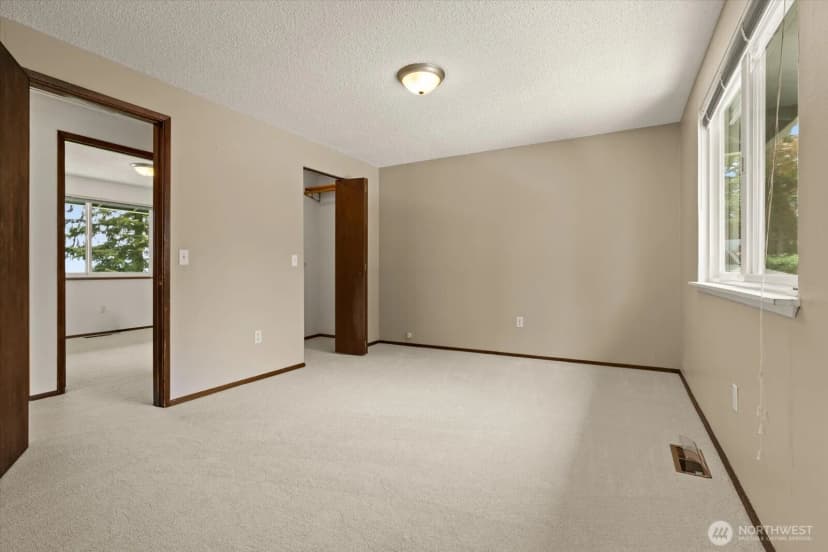 Property photo for 9236 Ne 136 Place, Kirkland photo 22