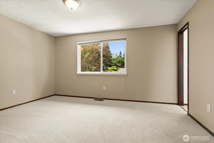 Property photo for 9236 Ne 136 Place, Kirkland photo 19