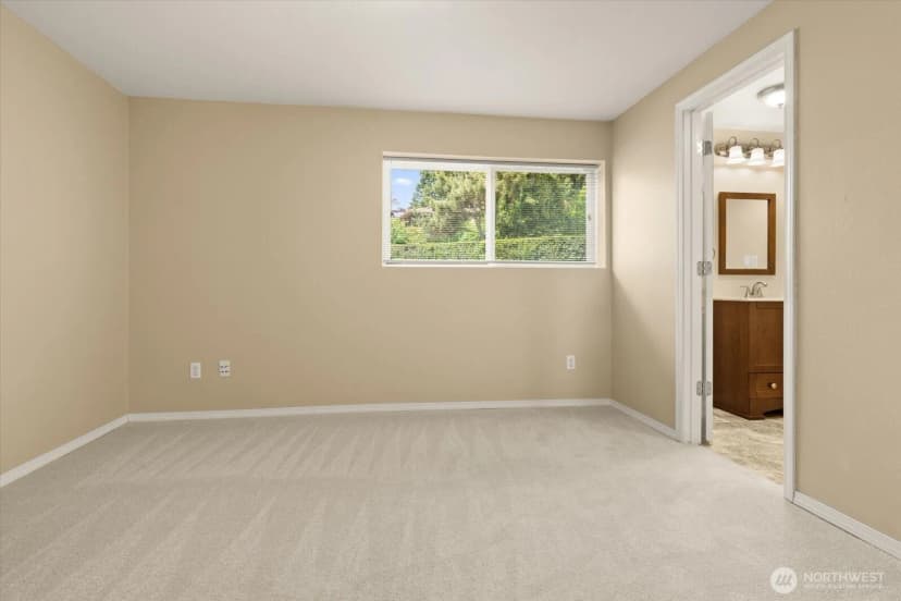 Property photo for 9236 Ne 136 Place, Kirkland photo 29