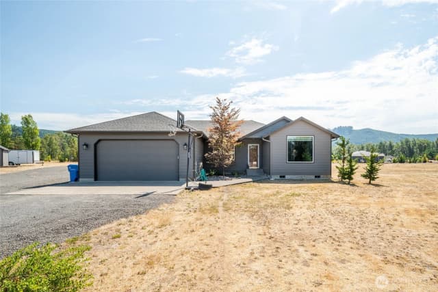 Property photo for 195 Bay Point Drive, Castle Rock photo 2