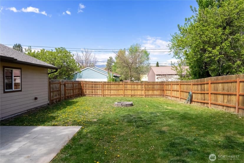 Property photo for 117 E 7th Street, Tonasket photo 8