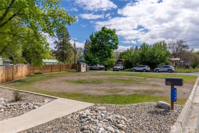 Property photo for 117 E 7th Street, Tonasket photo 13