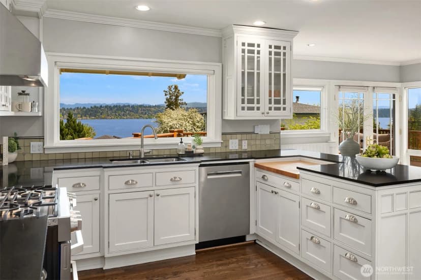 Property photo for 1414 Lake Washington Boulevard S, Seattle photo 15