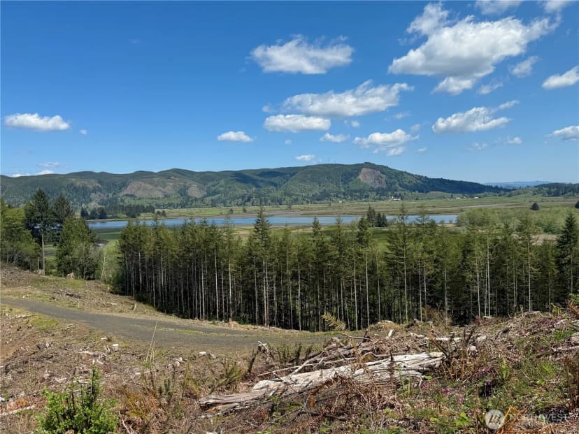 Property photo for 8464 Us Highway 101, South Bend photo 14