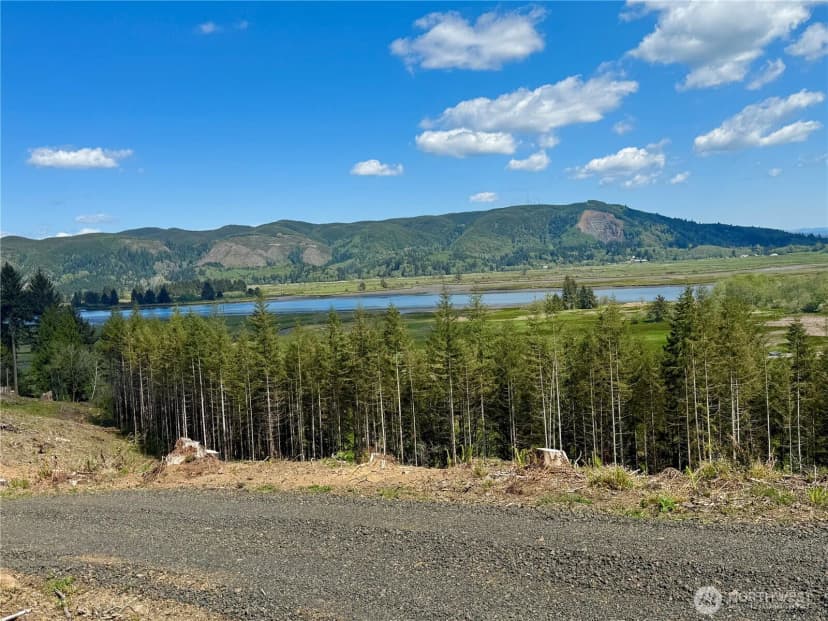 Property photo for 8464 Us Highway 101, South Bend photo 2